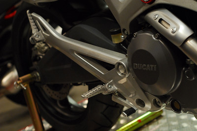 pnwfx > 2009 Ducati Monster 696 photo