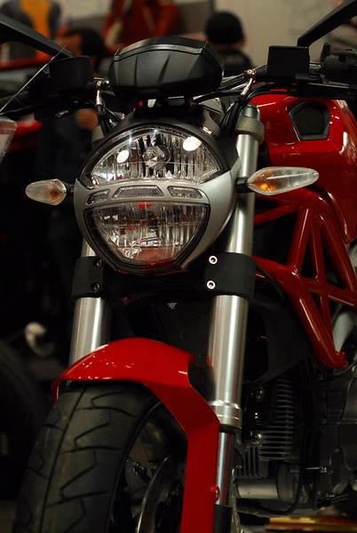 pnwfx > 2009 Ducati Monster 696 photo