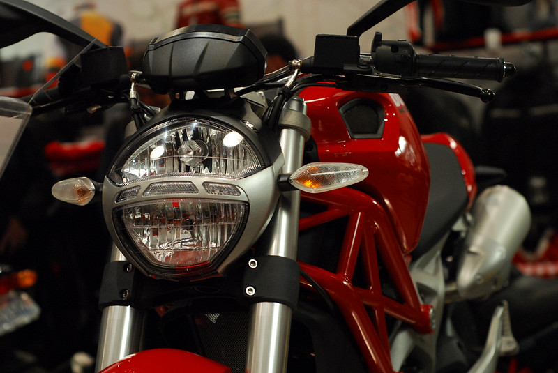 pnwfx > 2009 Ducati Monster 696 photo